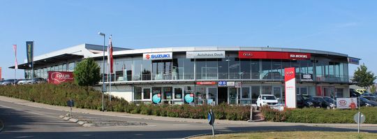 Beim Autohaus Daub in Horb am Neckar sind freier Handel sowie Kia- und Suzuki-Showrooms unter einem Dach.