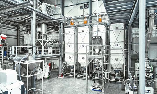A.B.S. übernahm nicht nur die Planung, Herstellung und Montage, sondern auch die komplette elektrische Installation und Steuerung der Anlage. A.B.S. übernahm nicht nur die Planung, Herstellung und Montage, sondern auch die komplette elektrische Installation und Steuerung der Anlage.