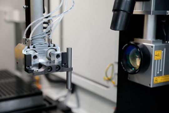 Auto Mark X is an automatic stand-alone laser marking station replacing manual and labour-intensive processes.