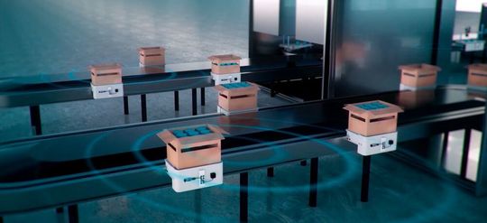 Fabrikautomation wird kabellos: bei der Spannungsversorgung und bei der Daten-Konnektivität. Fabrikautomation wird kabellos: bei der Spannungsversorgung und bei der Daten-Konnektivität.