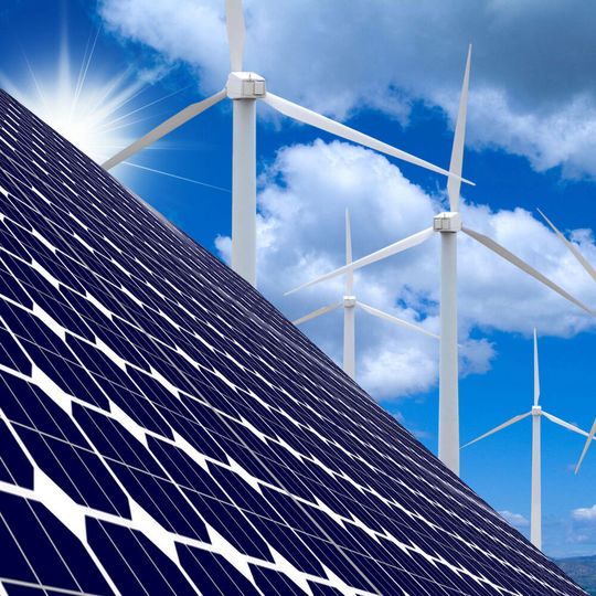 Nachhaltige Energie: Ein an der Hochschule Trier entwickeltes Simulationsmodell zeigt, dass sich Europa klimaneutral mit Energie versorgen lässt. Nachhaltige Energie: Ein an der Hochschule Trier entwickeltes Simulationsmodell zeigt, dass sich Europa klimaneutral mit Energie versorgen lässt.