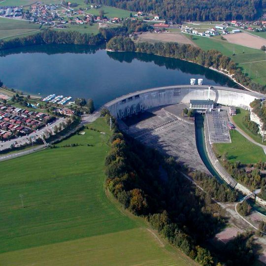 Der Schiffenen Dam in Fribourg, Westschweiz. Der Schiffenen Dam in Fribourg, Westschweiz.