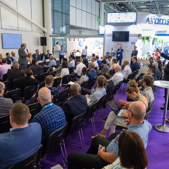 Chemspec Europe 2022, die 35. Internationale Fachmesse für Fein- und Spezialchemie, findet vom 31. Mai bis 1. Juni auf dem Messegelände Frankfurt statt. Chemspec Europe 2022, die 35. Internationale Fachmesse für Fein- und Spezialchemie, findet vom 31. Mai bis 1. Juni auf dem Messegelände Frankfurt statt.