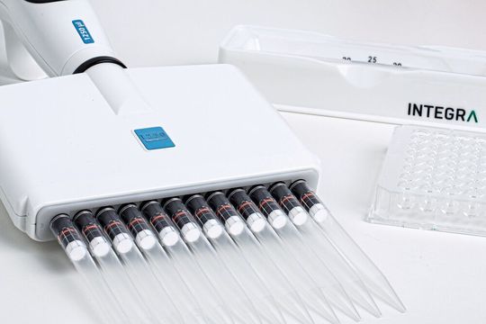 Pipettenspitzen müssen zur jeweiligen Anwendung passend gewählt sein. Pipettenspitzen müssen zur jeweiligen Anwendung passend gewählt sein.