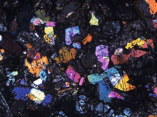 Basalt mit frischen Klinopyroxenen