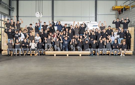 Ausbildung bei Studer – auch in Berufen, die es auf dem Markt nicht gibt. Elf Prozent der Studer-Mitarbeiter sind in Ausbildung. Ausbildung bei Studer – auch in Berufen, die es auf dem Markt nicht gibt. Elf Prozent der Studer-Mitarbeiter sind in Ausbildung.