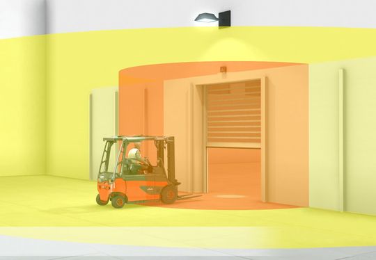 Linde Safety Guard Door Control ist eine intelligente Torsteuerung, über die Flurförderzeuge und Infrastruktur miteinander kommunizieren und beispielsweise Anfahrschäden vermeiden. Linde Safety Guard Door Control ist eine intelligente Torsteuerung, über die Flurförderzeuge und Infrastruktur miteinander kommunizieren und beispielsweise Anfahrschäden vermeiden.