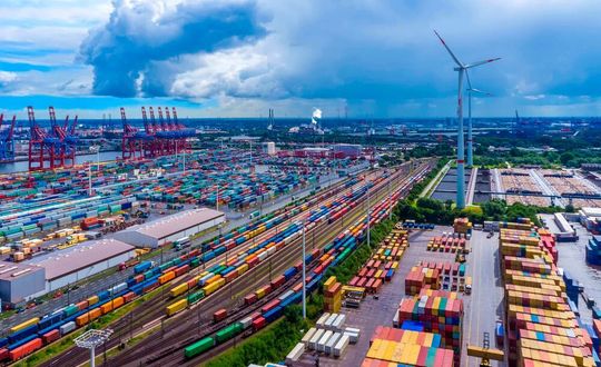 Nach Ansicht von Catkin ist der komplexe Kombinierte Verkehr (KV) nur mithilfe der Digitalisierung effizient zu managen. Mit „cOPERATOR“ hat man dazu jetzt eine Lösung im Portfolio. Nach Ansicht von Catkin ist der komplexe Kombinierte Verkehr (KV) nur mithilfe der Digitalisierung effizient zu managen. Mit „cOPERATOR“ hat man dazu jetzt eine Lösung im Portfolio.