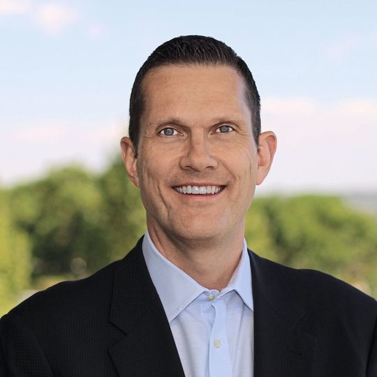 Sean J. Kerins: wird neuer President und CEO von Arrow. Sean J. Kerins: wird neuer President und CEO von Arrow.