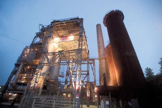 Beim täglichen Transport von flüssigem Eisen für das Eisenwerk Rogesa von der Gießerei Dillingen in den Verarbeitungsbetrieb in Völklingen ist die korrekte Übermittlung der Transportdaten sehr wichtig. Beim täglichen Transport von flüssigem Eisen für das Eisenwerk Rogesa von der Gießerei Dillingen in den Verarbeitungsbetrieb in Völklingen ist die korrekte Übermittlung der Transportdaten sehr wichtig.