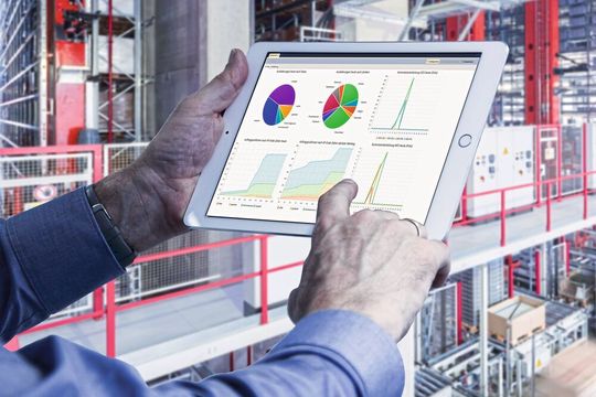 Auf der Logimat 2022 beschäftigt sich Unitechnik mit der intelligenten Materialflussvernetzung anhand des Lagerverwaltungssystems „UniWare“. Auf der Logimat 2022 beschäftigt sich Unitechnik mit der intelligenten Materialflussvernetzung anhand des Lagerverwaltungssystems „UniWare“.