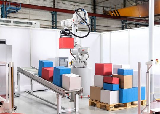 Mit dem flexiblen Konzept des ABB-Robotic-Depalletizer lassen sich viele Depalettier-Aufgaben für bis zu 30 Kilogramm schweren Lasten, die bisher manuelles durchgeführt werden mussten, einfach automatisieren. Lesen Sie hier, was dahinter steckt... Mit dem flexiblen Konzept des ABB-Robotic-Depalletizer lassen sich viele Depalettier-Aufgaben für bis zu 30 Kilogramm schweren Lasten, die bisher manuelles durchgeführt werden mussten, einfach automatisieren. Lesen Sie hier, was dahinter steckt...