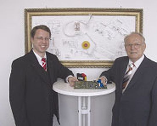 Der Generationenwechsel ist vollzogen: Nachfolger Oliver Riese und Firmengründer Roland Riese Der Generationenwechsel ist vollzogen: Nachfolger Oliver Riese und Firmengründer Roland Riese