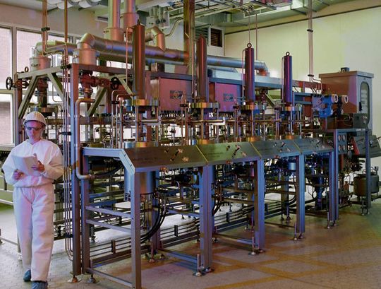 Ein integrierter Ansatz aus Prozessanalytik und Prozesssteuerung bringt Vorteile für Produkte und Prozesse. Ein integrierter Ansatz aus Prozessanalytik und Prozesssteuerung bringt Vorteile für Produkte und Prozesse.