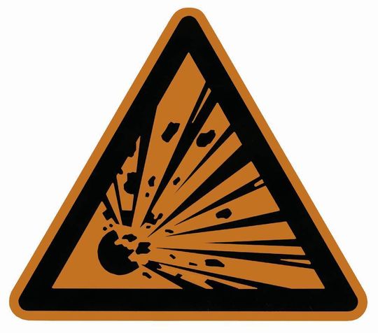 Abb. 1: Explosionsgefährliche Reaktionssysteme lassen sich mithilfe von Mikroreaktorprozessen sicher auslegen und handhaben. Abb. 1: Explosionsgefährliche Reaktionssysteme lassen sich mithilfe von Mikroreaktorprozessen sicher auslegen und handhaben.