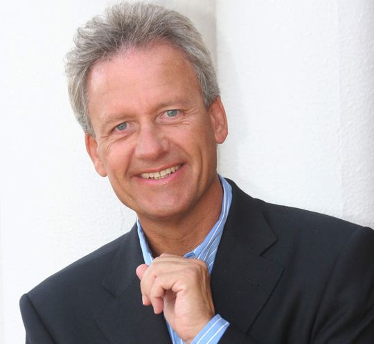 Peter Schreiber ist Inhaber des Trainings- und Beratungsunternehmens PETER SCHREIBER & PARTNER in Ilsfeld Peter Schreiber ist Inhaber des Trainings- und Beratungsunternehmens PETER SCHREIBER & PARTNER in Ilsfeld