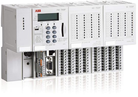 Mit dem Controller AC 700F schließt ABB die Lücke zwischen SPS und Prozessleitsystem Mit dem Controller AC 700F schließt ABB die Lücke zwischen SPS und Prozessleitsystem