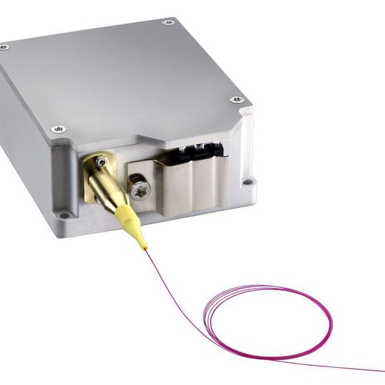 Das Diodenmodul, das die Basis für die Diodendirektlaser Tru-Diode darstellt, liefert 100 W Leistung aus einer Glasfaser mit einem Durchmesser von 100 µm. Bild: Trumpf Das Diodenmodul, das die Basis für die Diodendirektlaser Tru-Diode darstellt, liefert 100 W Leistung aus einer Glasfaser mit einem Durchmesser von 100 µm. Bild: Trumpf
