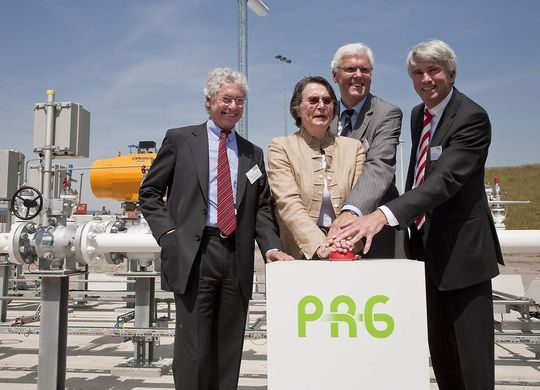 Eröffnung der Propylen-Pipeline durch Michael Dörnemann, PRG, NRW-Wirtschaftsministerin Christa Thoben, Dr. Peter Paziorek, RP Münster und Jan van den Berg (v.l.n.r.). Eröffnung der Propylen-Pipeline durch Michael Dörnemann, PRG, NRW-Wirtschaftsministerin Christa Thoben, Dr. Peter Paziorek, RP Münster und Jan van den Berg (v.l.n.r.).