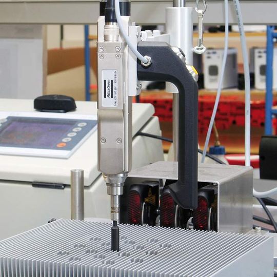 Bild 1: Weil die Verschraubung direkt die Leistung und Lebensdauer der Thermal-Cycler-Baugruppe beeinflusst, ist sie qualitätskritisch. Über die Dokumentation lässt sie sich entsprechend analysieren und dann optimieren. Bild: Atlas Copco Bild 1: Weil die Verschraubung direkt die Leistung und Lebensdauer der Thermal-Cycler-Baugruppe beeinflusst, ist sie qualitätskritisch. Über die Dokumentation lässt sie sich entsprechend analysieren und dann optimieren. Bild: Atlas Copco
