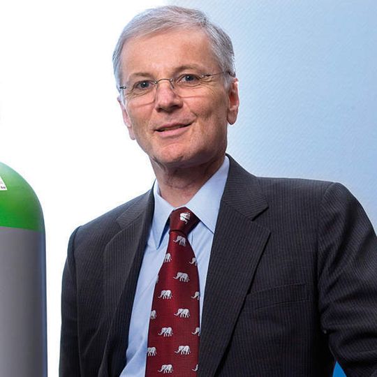 „Unsere Kunden werden anspruchsvoller – deshalb sichert optimaler Kundennutzen uns das Kundenpotenzial und damit die Wettbewerbsvorteile“, sagt Stefan Messer, Eigentümer der Messer Gruppe und MEC Gruppe. Bild: Messer „Unsere Kunden werden anspruchsvoller – deshalb sichert optimaler Kundennutzen uns das Kundenpotenzial und damit die Wettbewerbsvorteile“, sagt Stefan Messer, Eigentümer der Messer Gruppe und MEC Gruppe. Bild: Messer