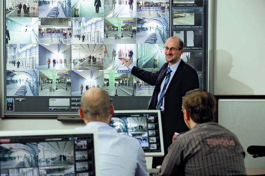 Analoge und digitale Videoüberwachung in der Schulungsakademie von Abus Security-Center Analoge und digitale Videoüberwachung in der Schulungsakademie von Abus Security-Center