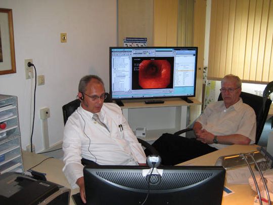 eHealth: Vernetztes Wissen zum Wohle der Patienten eHealth: Vernetztes Wissen zum Wohle der Patienten