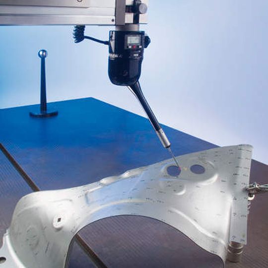 Eine Software für den Retrofit von Koordinatenmessmaschinen eignet sich besonders für das Messen von Regelgeometrien und Freiformflächen unter Verwendung von CAD-Datensätzen. Bild: Märklen Eine Software für den Retrofit von Koordinatenmessmaschinen eignet sich besonders für das Messen von Regelgeometrien und Freiformflächen unter Verwendung von CAD-Datensätzen. Bild: Märklen