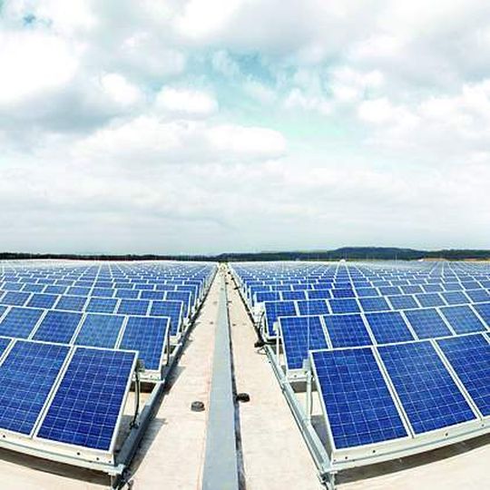Der brasilianische Elektromotoren-Hersteller WEG hat in seiner neuen Europazentrale nach pünktlicher Übergabe durch den Logistikimmobilien-Entwickler Alcaro Invest am 1. September 2009 in Kerpen den Betrieb aufgenommen. Bild: Alcaro Invest Der brasilianische Elektromotoren-Hersteller WEG hat in seiner neuen Europazentrale nach pünktlicher Übergabe durch den Logistikimmobilien-Entwickler Alcaro Invest am 1. September 2009 in Kerpen den Betrieb aufgenommen. Bild: Alcaro Invest