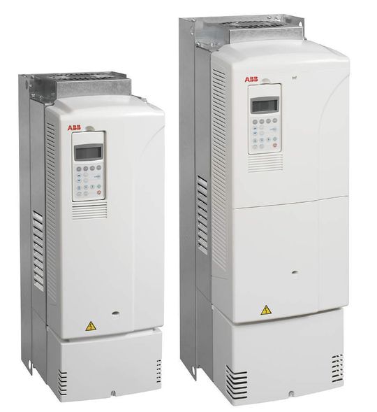 Der ACS800-31 ist ein Frequenzumrichter mit geringen Oberschwingungen für die Wandmontage Der ACS800-31 ist ein Frequenzumrichter mit geringen Oberschwingungen für die Wandmontage