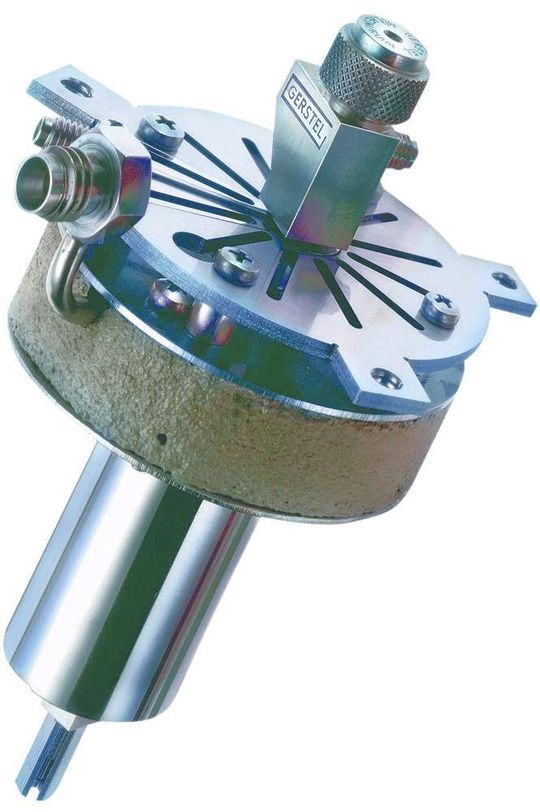 Abb. 1: Bei der Entwicklung der Pyrolyse-GC wurde die Hochtemperaturvariante des Gerstel-Kalt-Aufgabe-Systems (KAS 6) eingesetzt. Bilder: Gerstel Abb. 1: Bei der Entwicklung der Pyrolyse-GC wurde die Hochtemperaturvariante des Gerstel-Kalt-Aufgabe-Systems (KAS 6) eingesetzt. Bilder: Gerstel