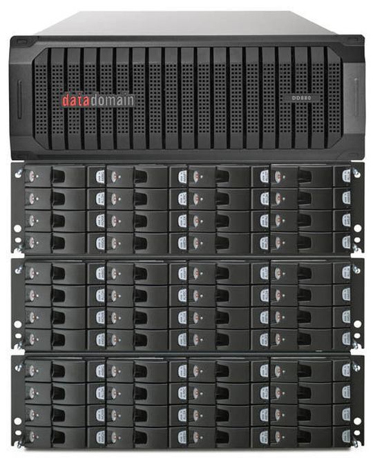 EMC Data Domain Flaggschiff DD880. EMC Data Domain Flaggschiff DD880.