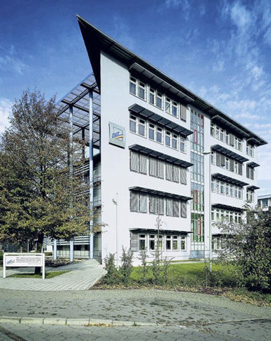 Das Datenverarbeitungszentrum Mecklenburg Vorpommern ist der zentrale IT-Dienstleister für die Verwaltung in Mecklenburg-Vorpommern Das Datenverarbeitungszentrum Mecklenburg Vorpommern ist der zentrale IT-Dienstleister für die Verwaltung in Mecklenburg-Vorpommern