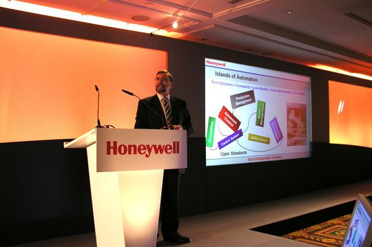 Unter dem Motto „Return on Imagination“ findet in Lissabon das 21. User-Meeting von Honeywell Process Solutions statt. Unter dem Motto „Return on Imagination“ findet in Lissabon das 21. User-Meeting von Honeywell Process Solutions statt.