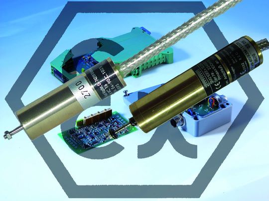 Die induktiven Wegaufnehmer nehmen Wegänderungen bis zwölf Millimeter wahr und sind für den Ex-Bereich zugelassen. Die induktiven Wegaufnehmer nehmen Wegänderungen bis zwölf Millimeter wahr und sind für den Ex-Bereich zugelassen.