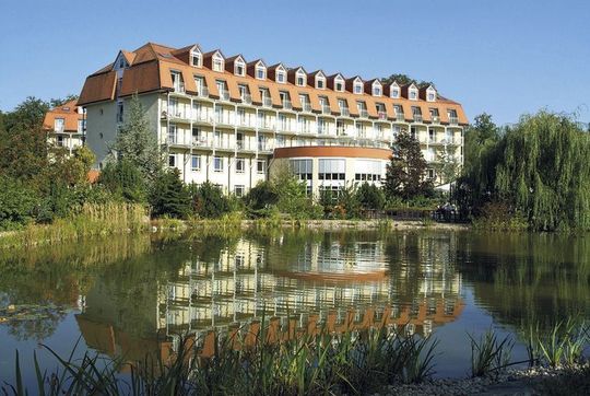 Die Brandenburg Klinik Bernau bei Berlin gehört zu den Michels Kliniken Die Brandenburg Klinik Bernau bei Berlin gehört zu den Michels Kliniken