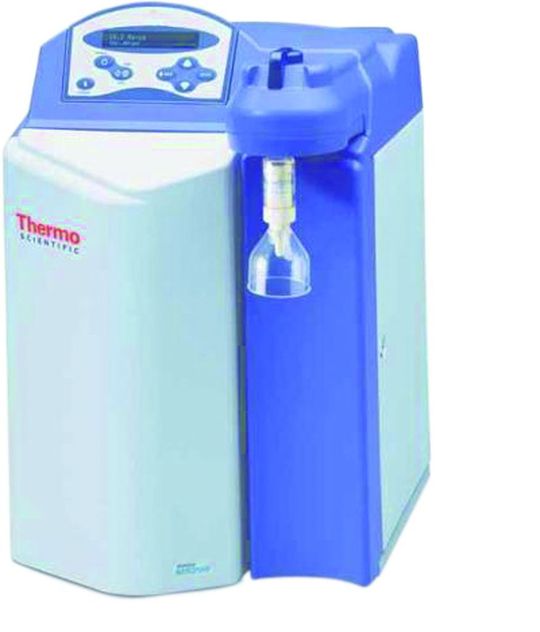 Abb. 1: Das Reagenzwassersystem Barnstead Nanopure UV von Thermo Fisher Scientific liefert Typ-I-Reinstwasser, das auch für organische Analysen geeignet ist. Abb. 1: Das Reagenzwassersystem Barnstead Nanopure UV von Thermo Fisher Scientific liefert Typ-I-Reinstwasser, das auch für organische Analysen geeignet ist.
