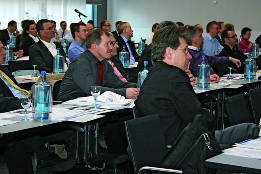 Der Pharma-Kongress Produktion & Technik vereint die Elemente einer Pharmatechnik-Messe mit insgesamt sieben GMP-/FDA-Konferenzen, darunter sind erstmals zwei Konferenzen, die die European Compliance Academy (ECA) ausrichtet. Der Pharma-Kongress Produktion & Technik vereint die Elemente einer Pharmatechnik-Messe mit insgesamt sieben GMP-/FDA-Konferenzen, darunter sind erstmals zwei Konferenzen, die die European Compliance Academy (ECA) ausrichtet.