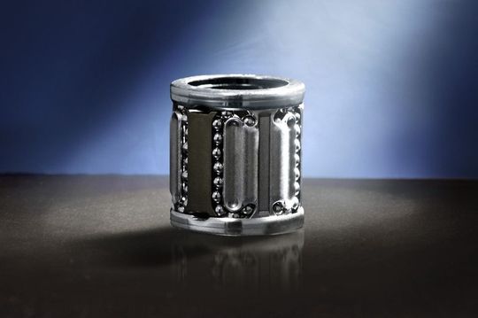Wartungsarm und preisgünstig: Als wartungsarme und preisgünstige Längsführung für Maschinen und Automationslösungen haben sich die Compact-Kugelbüchsenführungen von Rexroth seit vielen Jahren etabliert. Bilder: Bosch Rexroth Wartungsarm und preisgünstig: Als wartungsarme und preisgünstige Längsführung für Maschinen und Automationslösungen haben sich die Compact-Kugelbüchsenführungen von Rexroth seit vielen Jahren etabliert. Bilder: Bosch Rexroth