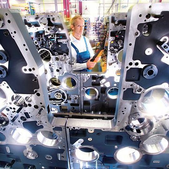 Maschinenbauer müssen aufpassen, dass sie durch eine Insolvenzwelle bei Zulieferern nicht plötzlich ohne Teile dastehen, so die Unternehmensberatung Oliver Wyman. Bild: obs/Heidelberger Druck Maschinenbauer müssen aufpassen, dass sie durch eine Insolvenzwelle bei Zulieferern nicht plötzlich ohne Teile dastehen, so die Unternehmensberatung Oliver Wyman. Bild: obs/Heidelberger Druck