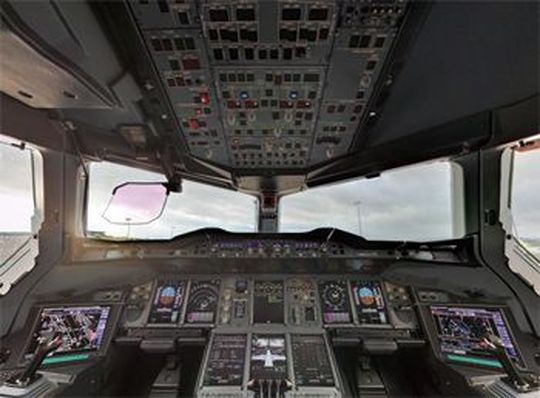 Schaltzentrale: Die IT-Sicherheit lässt sich in einem Security Operations Center besser steuern. Bild: Airbus.com Schaltzentrale: Die IT-Sicherheit lässt sich in einem Security Operations Center besser steuern. Bild: Airbus.com
