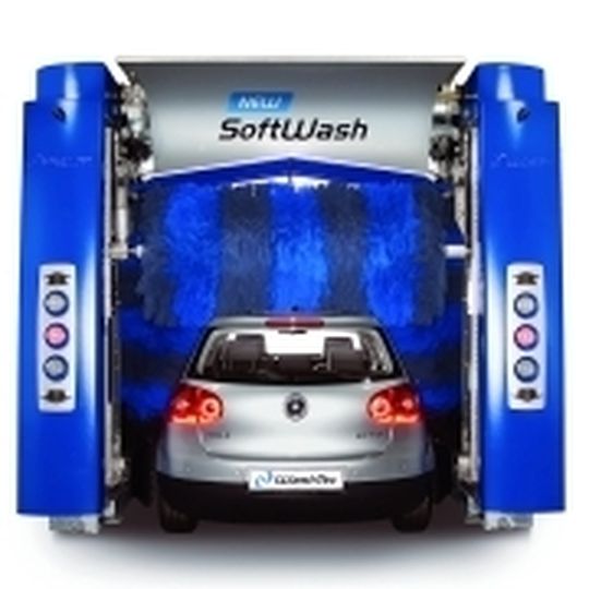 Die Portalwaschanlage New-Soft von Wash-Tec benötigt nur wenig Platz. Die Portalwaschanlage New-Soft von Wash-Tec benötigt nur wenig Platz.