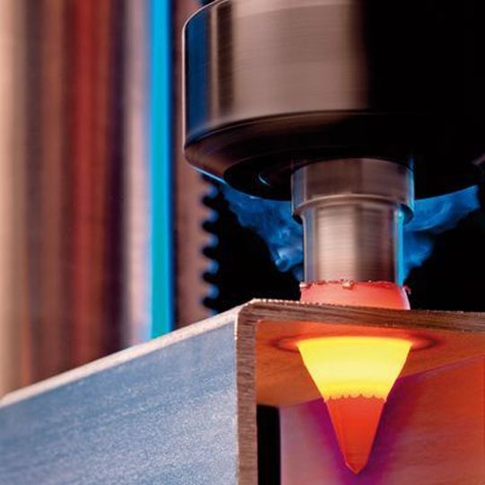 Der Thermdrill-Fließlochbohrer soll eine echte und kostensparende Alternative zu Schweiß- und Nietmuttern bei Verbindungen dünner Bleche sein. Bild: Ontool Der Thermdrill-Fließlochbohrer soll eine echte und kostensparende Alternative zu Schweiß- und Nietmuttern bei Verbindungen dünner Bleche sein. Bild: Ontool
