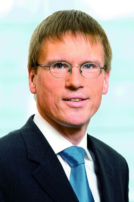 Dr. Ernst Grigat, Leiter Chempark Leverkusen: „Die Partnerschaft mit Nanjing Chemical Industry Park öffnet uns Kontakte zu chinesischen Produktionsfirmen, die in ZUkunft in Europa investieren möchten.“ Dr. Ernst Grigat, Leiter Chempark Leverkusen: „Die Partnerschaft mit Nanjing Chemical Industry Park öffnet uns Kontakte zu chinesischen Produktionsfirmen, die in ZUkunft in Europa investieren möchten.“
