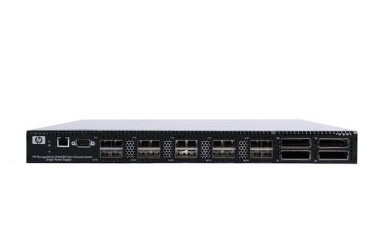Qlogics SN6000 lässt sich per Interswitch Link auf 120 FC-Ports skalieren. Qlogics SN6000 lässt sich per Interswitch Link auf 120 FC-Ports skalieren.