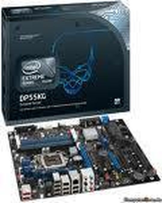 Fast drei Dutzend potentielle Backup-Schnittstellen finden sich auf dem Intel Motherboard DP55KG. Fast drei Dutzend potentielle Backup-Schnittstellen finden sich auf dem Intel Motherboard DP55KG.