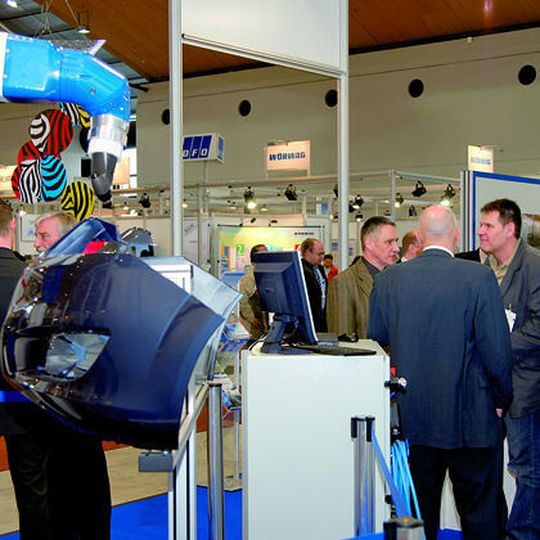 Knapp 6000 Fachbesucher kamen zur vergangenen Paintexpo vor zwei Jahren. Die Notwendigkeit zur Energieeffizienz und Materialeinsparung wird diesmal wieder so viele Besucher anlocken. Bild: Fairfair Knapp 6000 Fachbesucher kamen zur vergangenen Paintexpo vor zwei Jahren. Die Notwendigkeit zur Energieeffizienz und Materialeinsparung wird diesmal wieder so viele Besucher anlocken. Bild: Fairfair