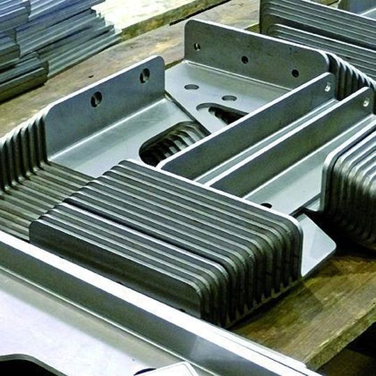 Blechbearbeitung in allen Facetten – dafür ist die Seeger Lasertechnik gut ausgestattet. Blechbearbeitung in allen Facetten – dafür ist die Seeger Lasertechnik gut ausgestattet.