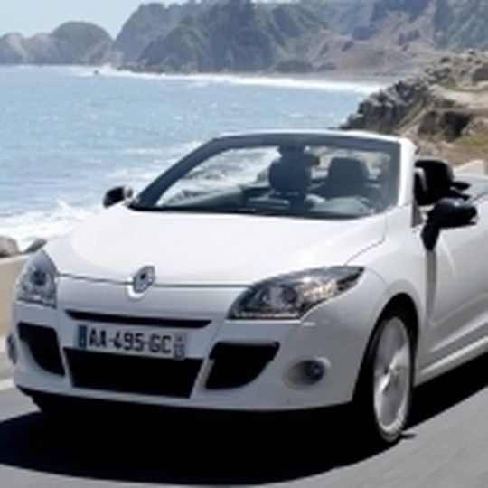Das neue Megane Coupé-Cabriolet kommt im Juni auf den Markt. Das neue Megane Coupé-Cabriolet kommt im Juni auf den Markt.