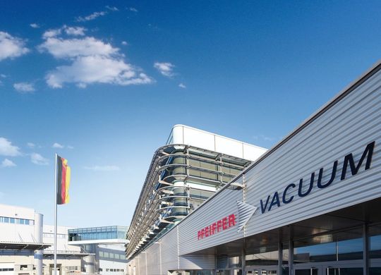 Heute ist Pfeiffer Vacuum zu einem weltweit führenden Hersteller von Komponenten und Systemen zur Erzeugung, Messung und Analyse von Vakuum avanciert. (Bild: Pfeiffer Vacuum) Heute ist Pfeiffer Vacuum zu einem weltweit führenden Hersteller von Komponenten und Systemen zur Erzeugung, Messung und Analyse von Vakuum avanciert. (Bild: Pfeiffer Vacuum)
